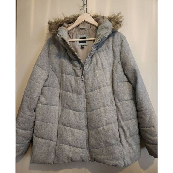 O35 GAP wool blend quilted zip-up gray coat with tan fur hood and pockets - Picture 1 of 9